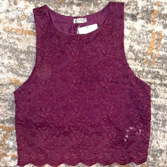 Free People Tops - Free people doesn’t sell anymore gave it away NWT Free People Lacy tank